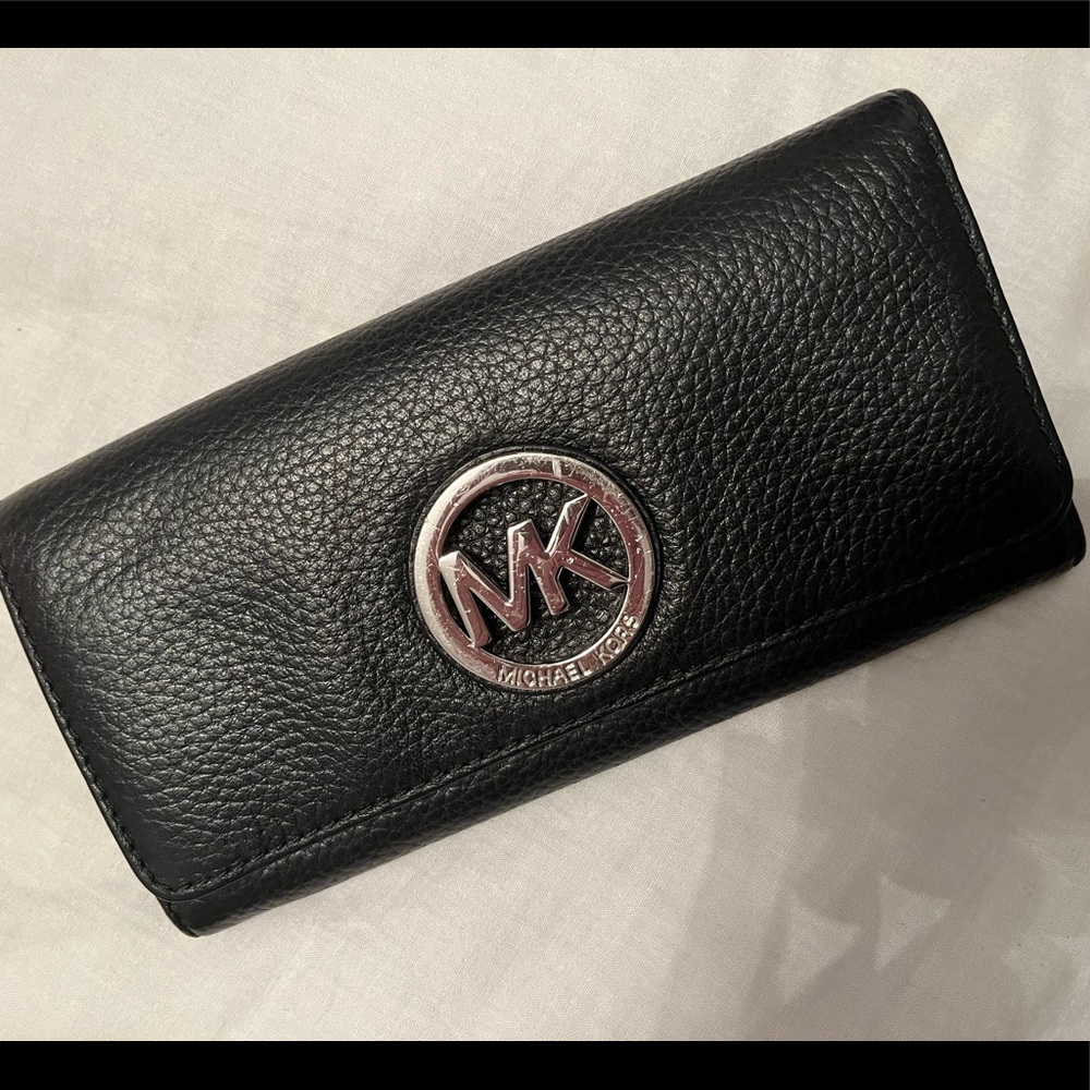 Black Michael Kors Wallet